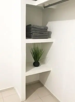 Ev