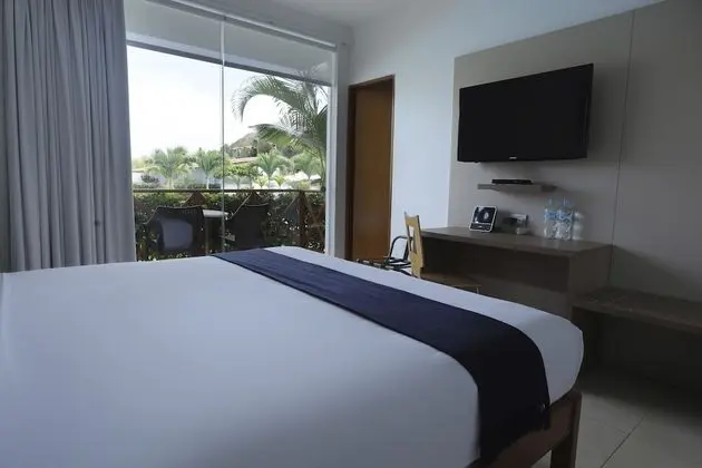 Superior Oda, 1 Büyük (Queen) Boy Yatak, Havuz Manzaralı