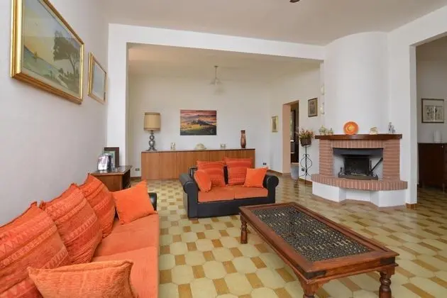 Standard Ev, Birden Çok Yatak, 2 Banyolu, Bahçeli (Casa Andreini)