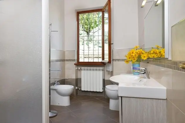 Standard Ev, Birden Çok Yatak, 2 Banyolu, Bahçeli (Casa Andreini)