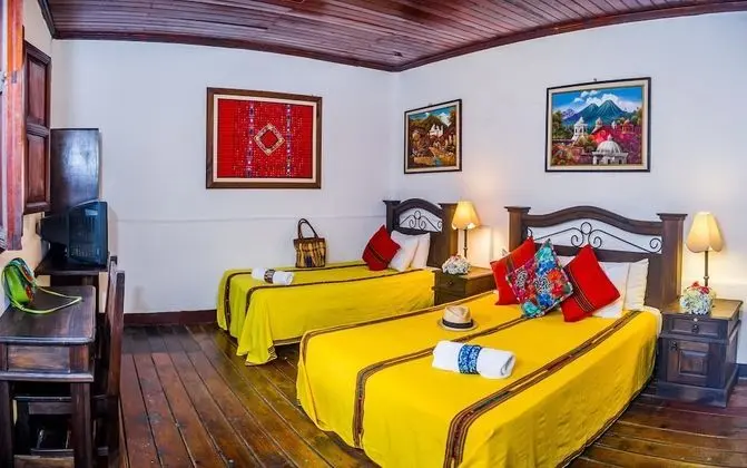 Comfort Tek Büyük Yataklı Oda, Özel Banyo, Avlu