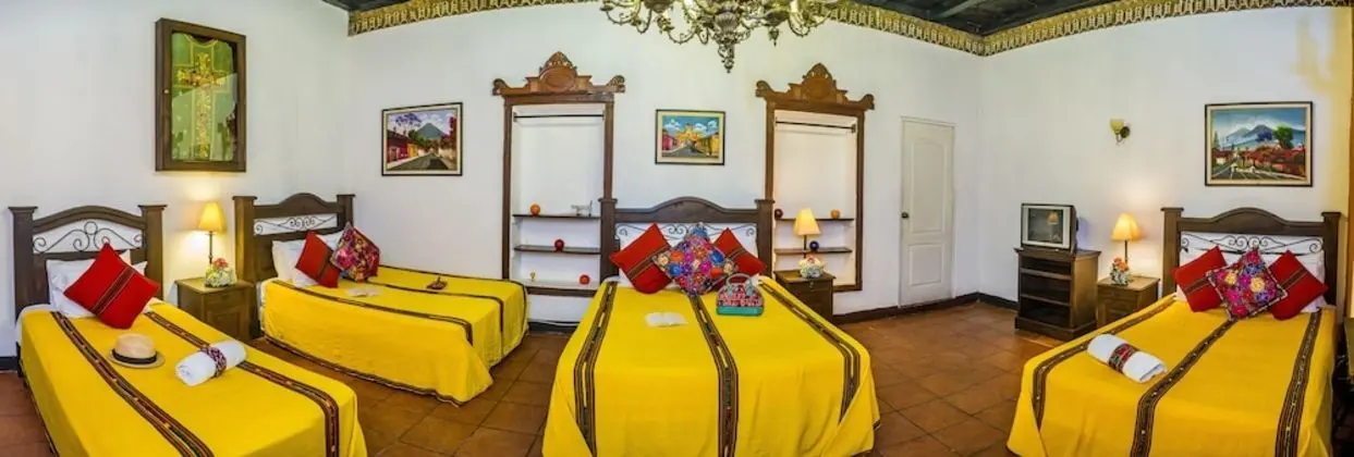 Comfort Üç Kişilik Oda, Özel Banyo, Avlu