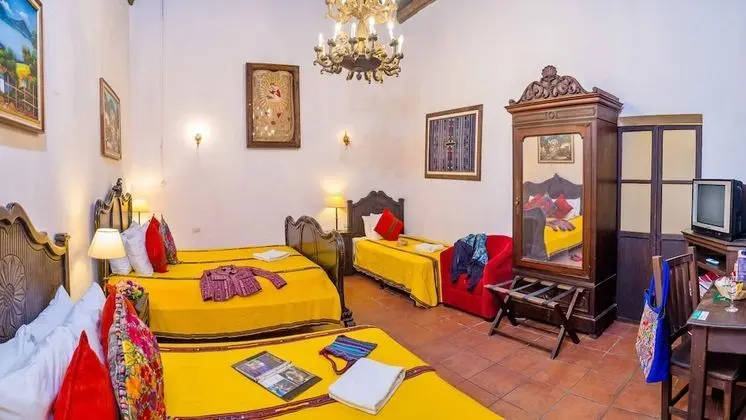Comfort Üç Kişilik Oda, Özel Banyo, Avlu