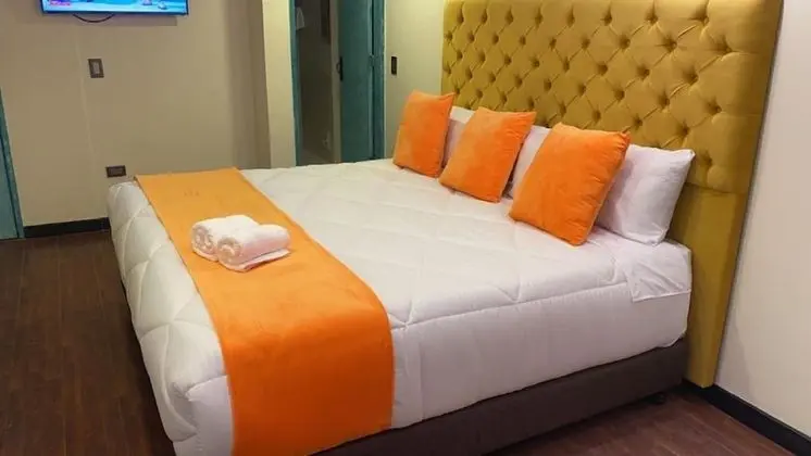 Premium Tek Büyük Yataklı Oda