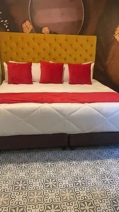 Premium Tek Büyük Yataklı Oda