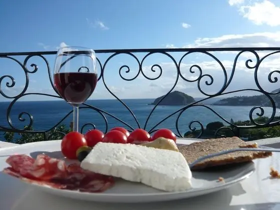 Panoramic Tek Büyük veya İki Ayrı Yataklı Oda