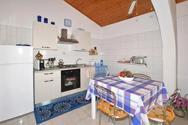 Standard Ev, Birden Çok Yatak, 2 Banyolu, Bahçeli (Casa Apara)