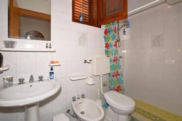 Standard Ev, Birden Çok Yatak, 2 Banyolu, Bahçeli (Casa Apara)