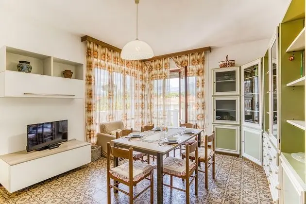 Family Apart Daire, 1 En Büyük (King) Boy Yatak ve Çekyat, Bahçeli (Casa Arno 500mt from beach)