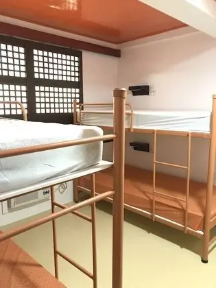 Ortak Ranzalı Oda, Karma Ranzalı Oda (2 Bunk Beds)