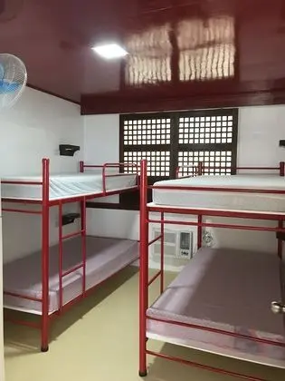 Ortak Ranzalı Oda, Sadece kadınlar için