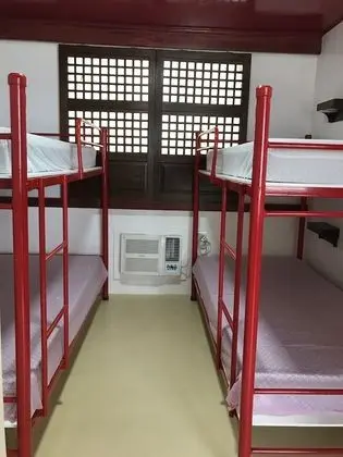Ortak Ranzalı Oda, Sadece kadınlar için