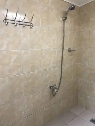 Ortak Ranzalı Oda, Sadece kadınlar için