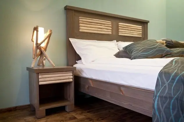 Design Tek Büyük Yataklı Oda, Dağ Manzaralı