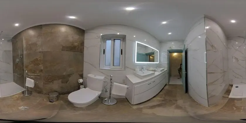 Family Oda, Banyolu/Duşlu (GUZA SUITE)