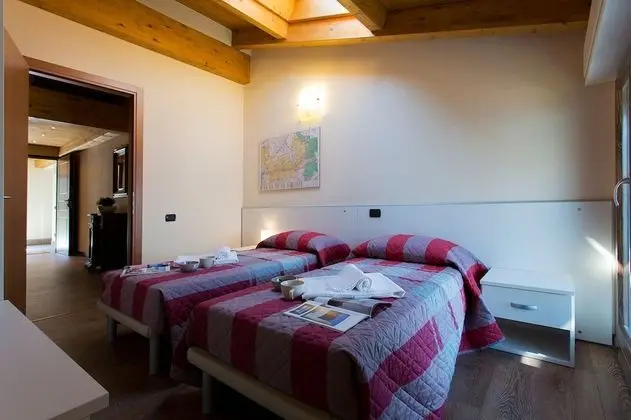 Apart Daire, 3 Yatak Odası, Balkon, Göl Manzaralı