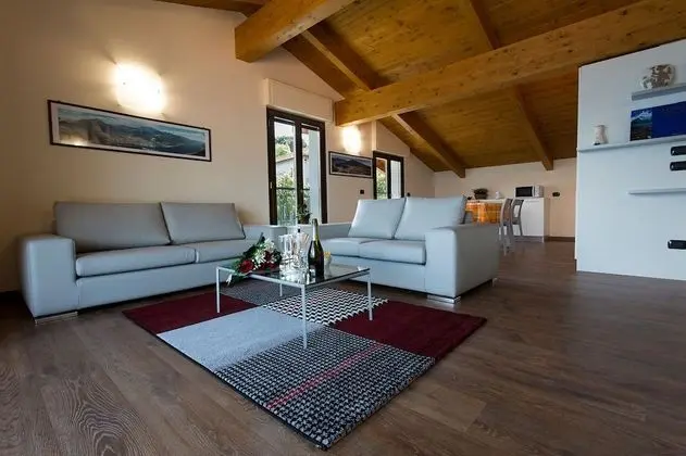 Apart Daire, 3 Yatak Odası, Balkon, Göl Manzaralı