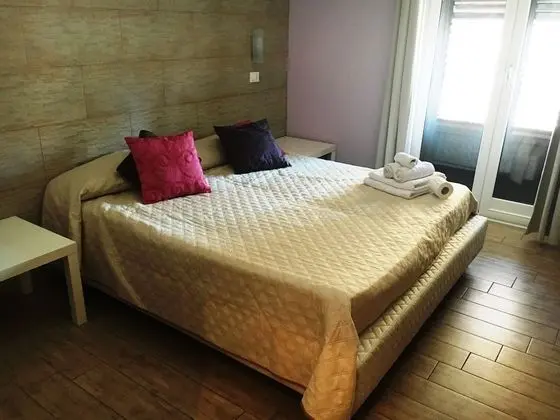 Tek Büyük Yataklı Oda, Balkon