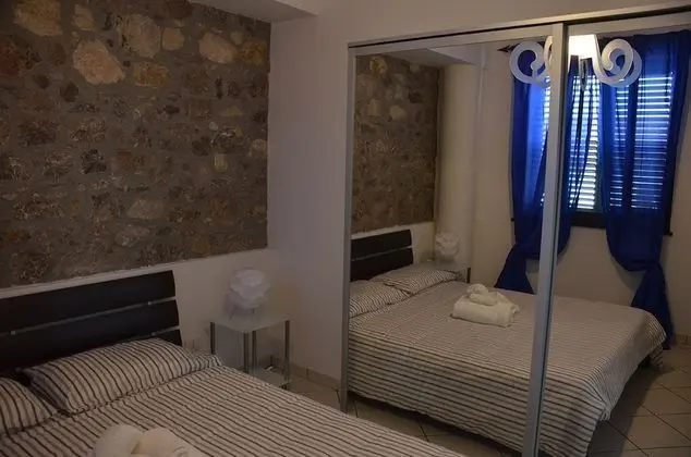 Üç Kişilik Oda