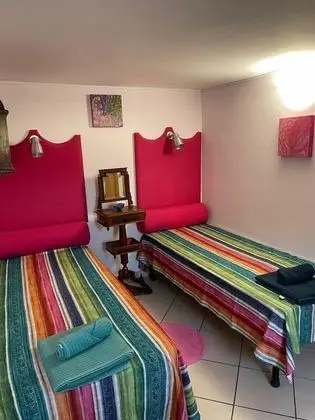 Tek Büyük veya İki Ayrı Yataklı Oda (Procida)