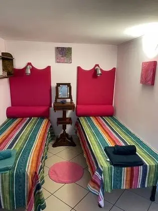 Tek Büyük veya İki Ayrı Yataklı Oda (Procida)