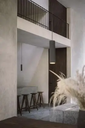 Ev