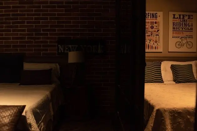 DELUXE ROOM