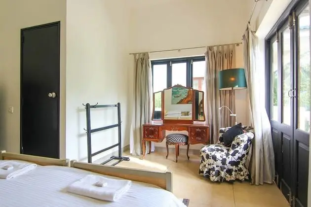 Villa, 3 Yatak Odası, Havuz Manzaralı