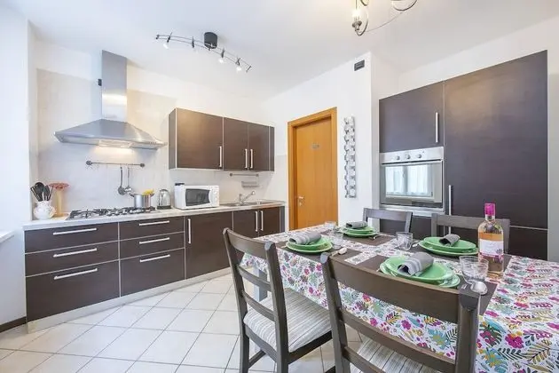 Family Apart Daire, 1 Çift Kişilik Yatak ve Çekyat (Casa Azzurra 150mt From Lake)