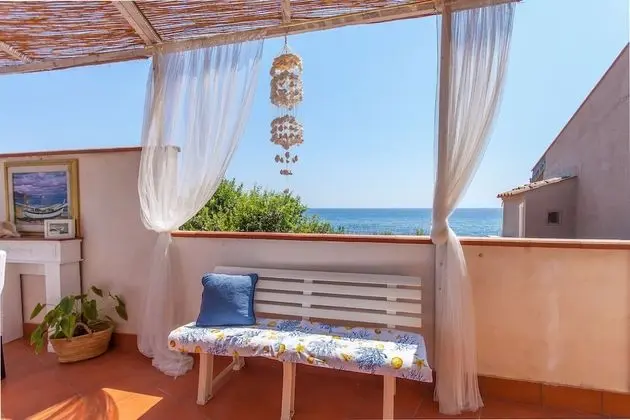 Family Apart Daire, 1 Çift Kişilik Yatak, Denize Bakan (Casa Azzurra Front Beach)