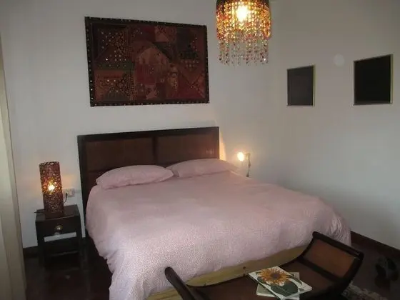 Tek Büyük Yataklı Oda, Ortak Banyo