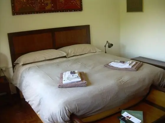 Tek Büyük Yataklı Oda, Ortak Banyo