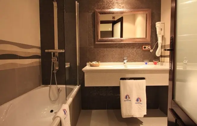 Tek Büyük Yataklı Oda