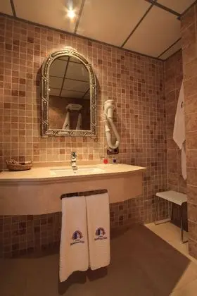 Tek Büyük Yataklı Oda