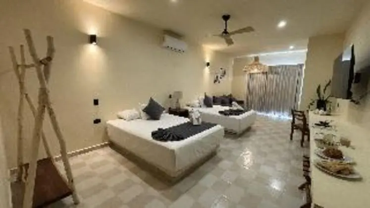 JUNIOR SUITE