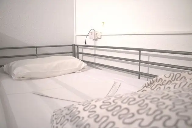 Ortak Ranzalı Oda, Karma Ranzalı Oda, Ortak Banyo (1 bed in 6 bed dorm)