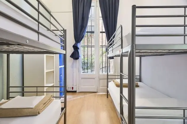 Ortak Ranzalı Oda, Karma Ranzalı Oda, Ortak Banyo (1 bed in 6 bed dorm)