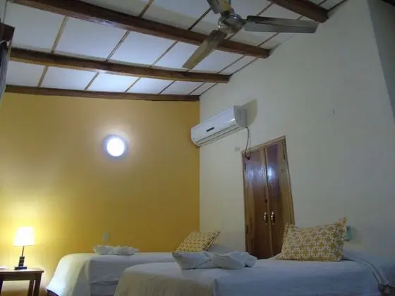 Design Tek Büyük Yataklı Oda, 2 Tek Kişilik Yatak, Özel Banyo, Bahçe Manzaralı