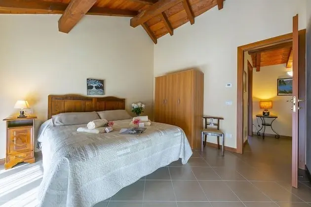 Family Ev, 1 En Büyük (King) Boy Yatak ve Çekyat, Bahçeli (Casa Baroni few min from Orta Lake)