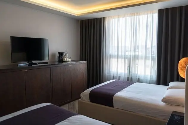 Deluxe Tek Büyük Yataklı Oda, 2 Büyük (Queen) Boy Yatak