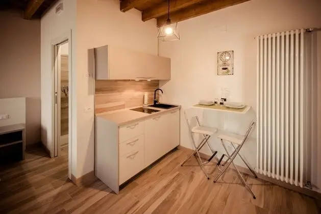 Deluxe Tek Büyük Yataklı Oda, Veranda, Bahçe Manzaralı