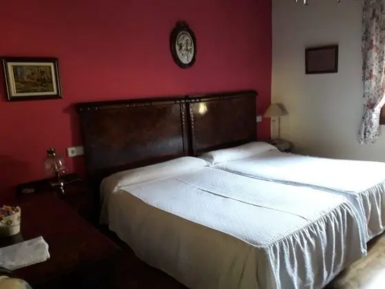 Tek Büyük veya İki Ayrı Yataklı Oda