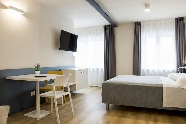 Standard Tek Büyük Yataklı Oda