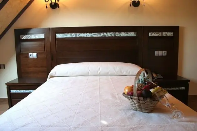 Tek Büyük veya İki Ayrı Yataklı Oda