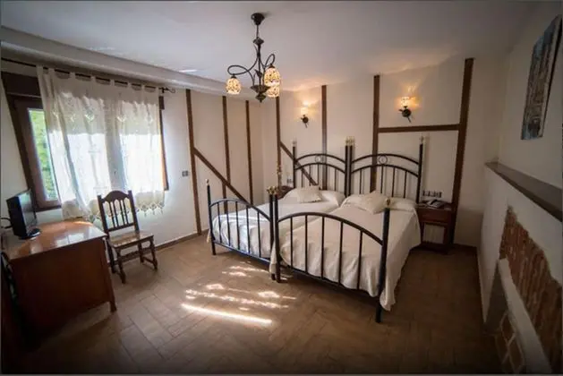 Tek Büyük veya İki Ayrı Yataklı Oda