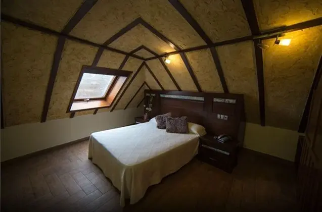 Tek Büyük veya İki Ayrı Yataklı Oda