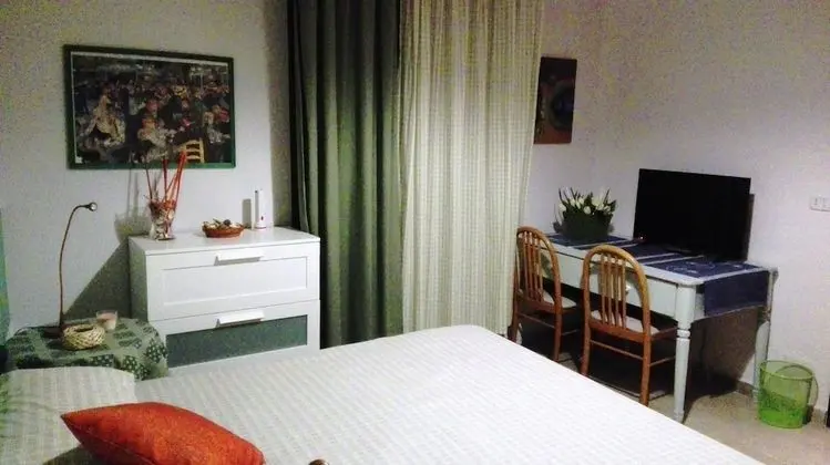 Tek Büyük Yataklı Oda (Verde)