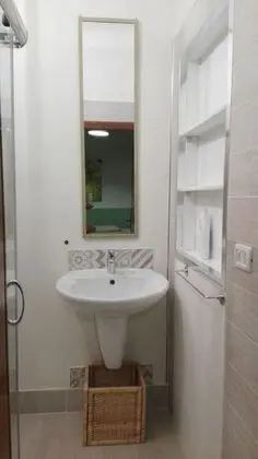 Tek Büyük Yataklı Oda (Verde)