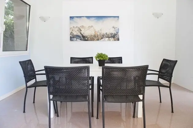 Apart Daire, 6 Yatak Odası