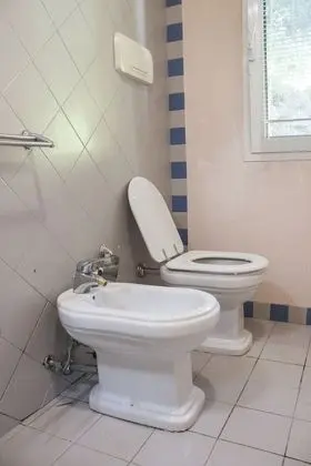 Apart Daire, 6 Yatak Odası